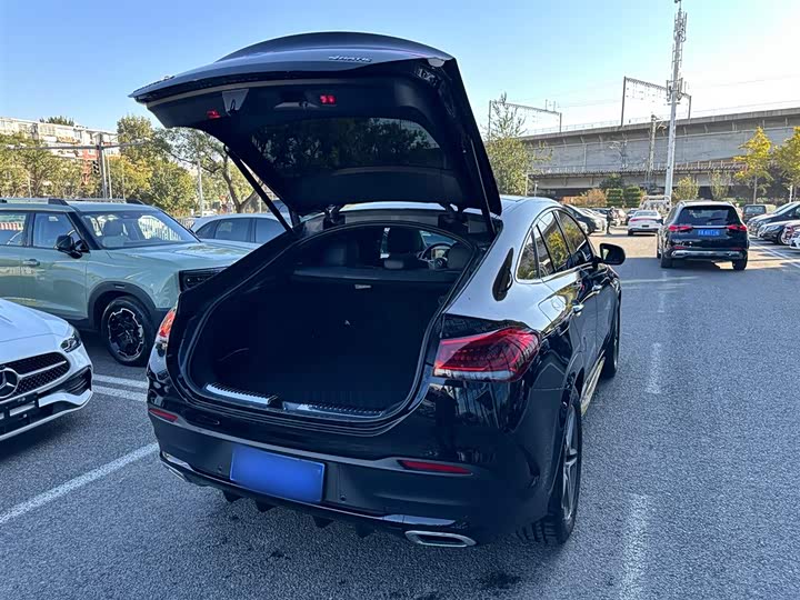 Mercedes-Benz GLE-Class Coupe 2022 2022款 GLE 450 4MATIC 轿跑SUV 时尚型