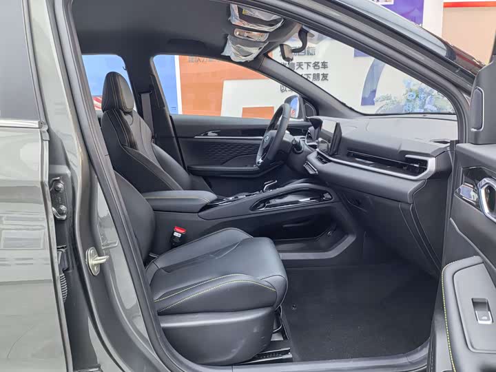 Geely Coolray 2025 2025款 缤越L 1.5TD DCT 超越