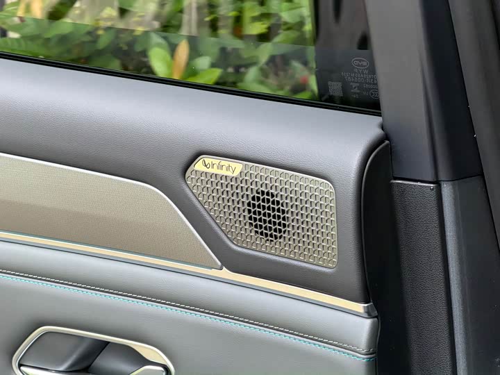 BYD Song L DM-i Hybrid 2025 2025款 智驾版 160km 卓越型