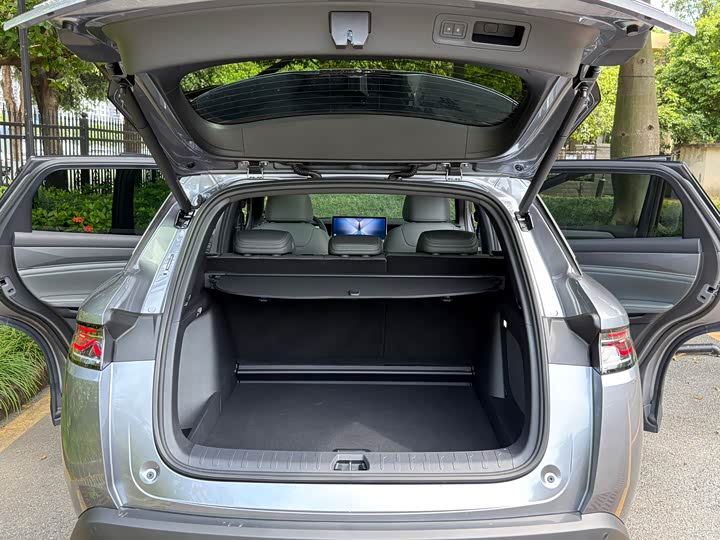 BYD Song L DM-i Hybrid 2025 2025款 智驾版 160km 卓越型