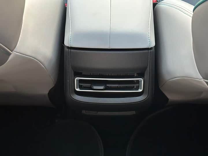 Changan UNI-T 2023 2023款 第二代 1.5T 尊贵型