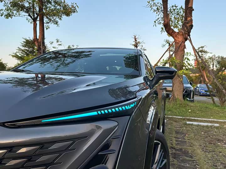 Changan UNI-T 2023 2023款 第二代 1.5T 尊贵型