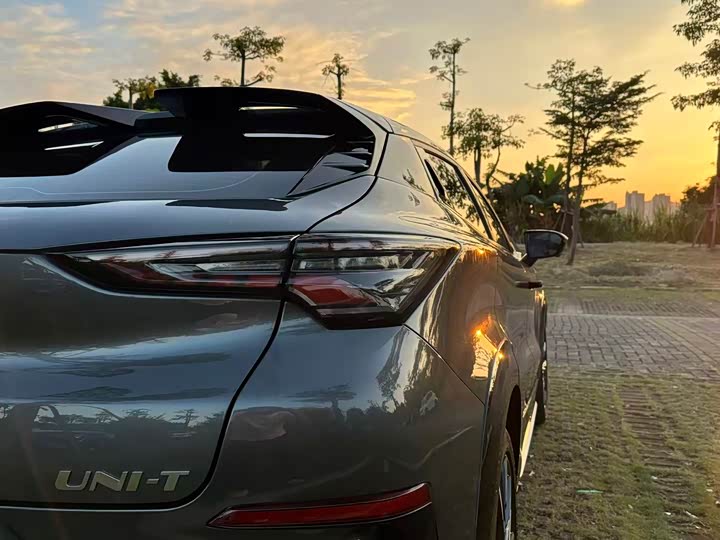 Changan UNI-T 2023 2023款 第二代 1.5T 尊贵型