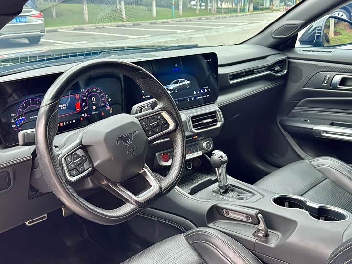 Ford Mustang 2024 2024款 2.3T EcoBoost 硬顶性能版