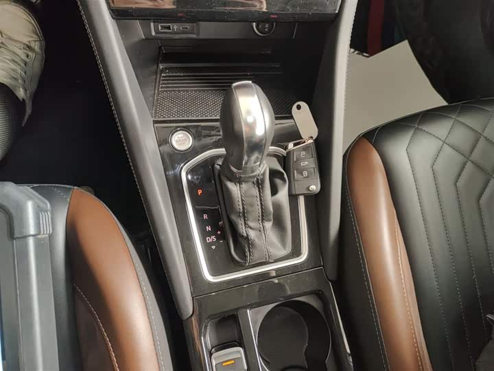 Jetta VS7 2024 2024款 280TSI 自动旗舰版