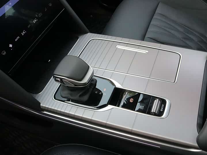 Hongqi HS7 Hybrid 2024 2024款 2.0T PHEV 四驱旗畅版 6座