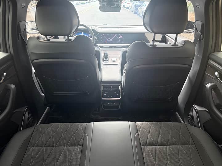 Geely Monjaro 2025 2025款 东方曜 2.0TD 自动揽星版