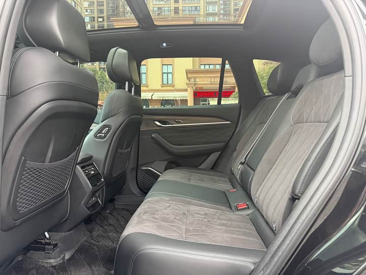 Geely Monjaro 2025 2025款 东方曜 2.0TD 自动揽星版