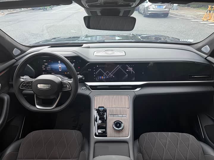 Geely Monjaro 2025 2025款 东方曜 2.0TD 自动揽星版