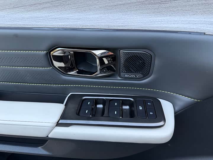 Jetour Shanhai L6 2024 2024款 1.5TD DHT ULTRA