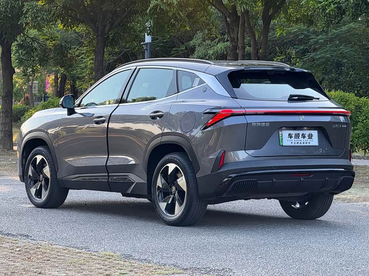 Jetour Shanhai L6 2024 2024款 1.5TD DHT ULTRA