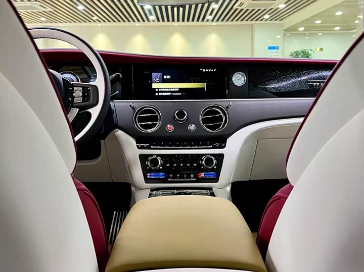 Rolls-Royce Spectre 2024 2024款 标准型