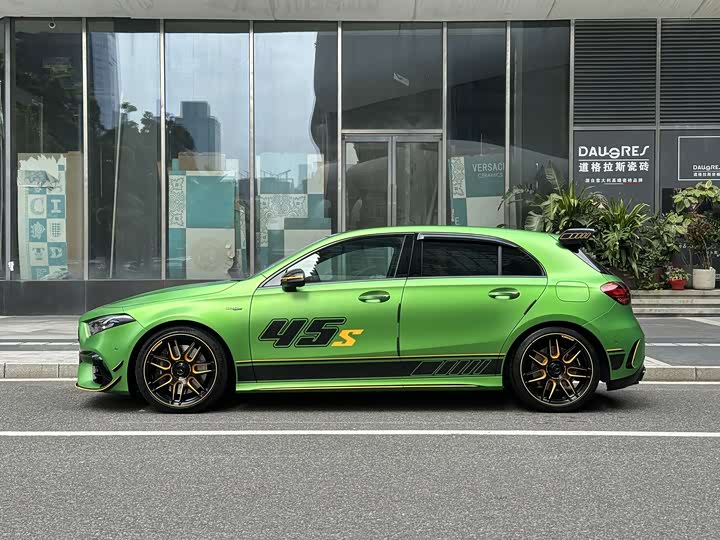 Mercedes-Benz A-Class AMG 2024 2024款 AMG A 45 S 4MATIC+ 魔焰绿特别版