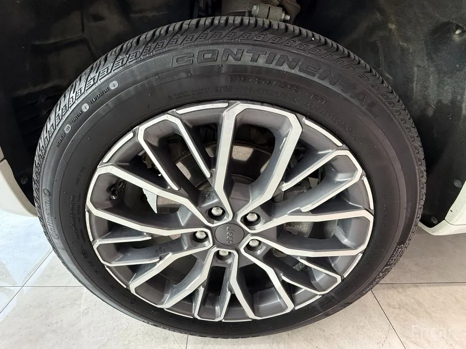 Jeep Cherokee 2021 L 3.6 Summit Reserve