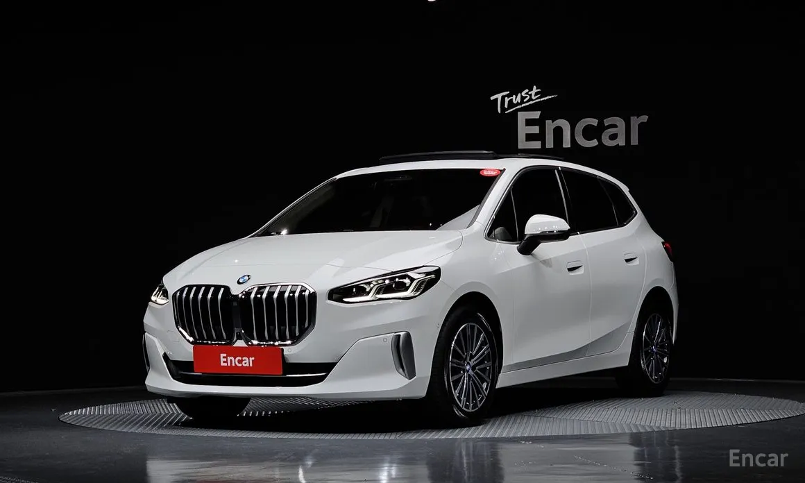 BMW 2 Series 2022 220i Luxury