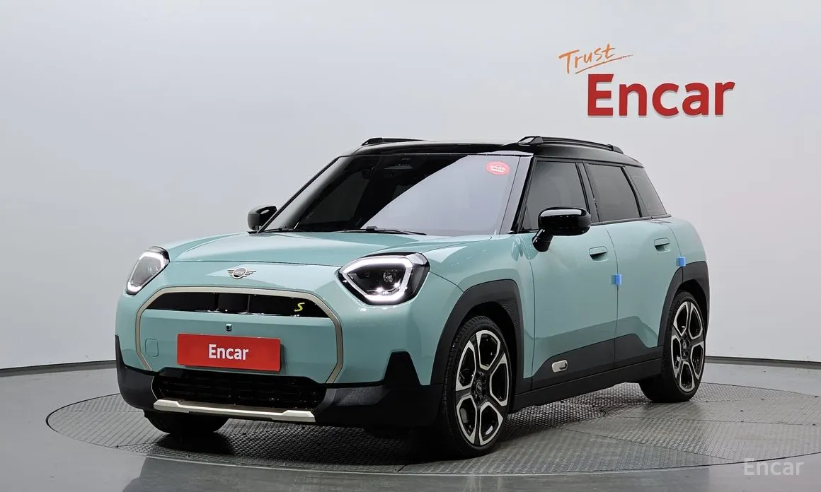 Mini Aceman 2025 SE Favoured