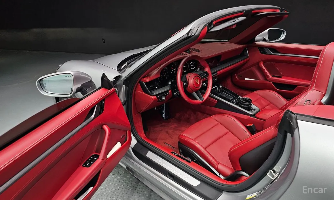 Porsche 911 2019 Carrera 4S Cabriolet