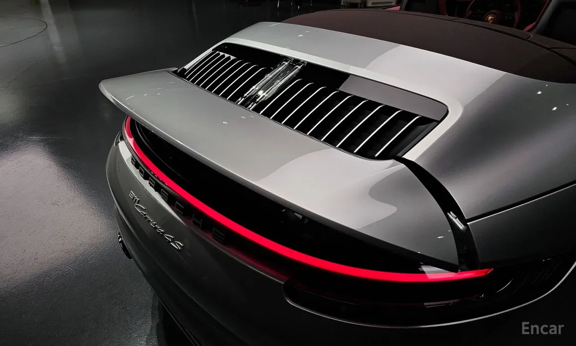 Porsche 911 2019 Carrera 4S Cabriolet