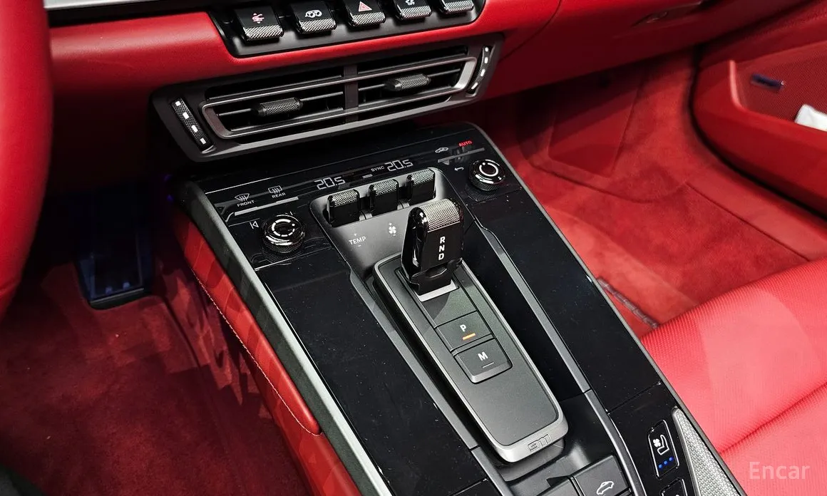 Porsche 911 2019 Carrera 4S Cabriolet