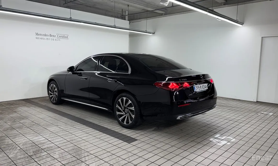 Mercedes-Benz E-Class 2024 E300 4MATIC Exclusive