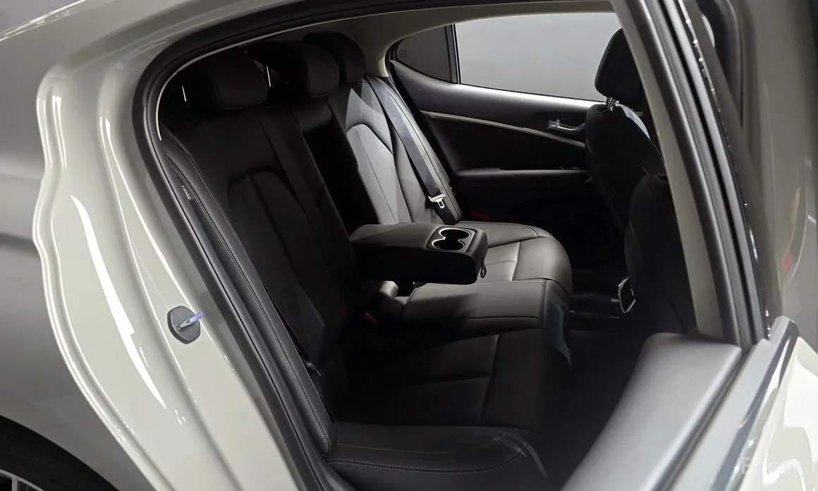 Genesis G70 2020 Gasoline 2.5T 2WD