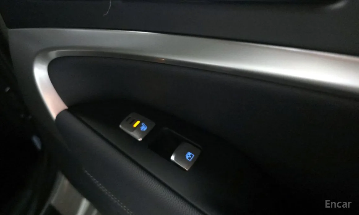 Genesis G70 2020 Gasoline 2.5T 2WD