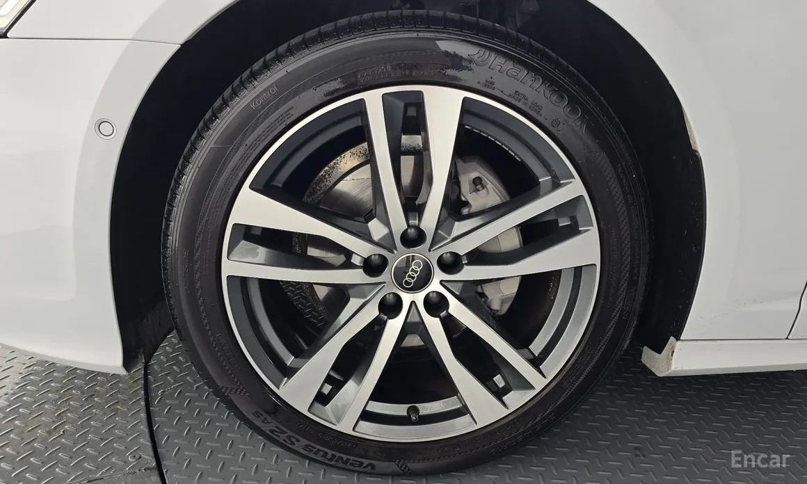 Audi A6 2019 40 TDI Quattro Premium