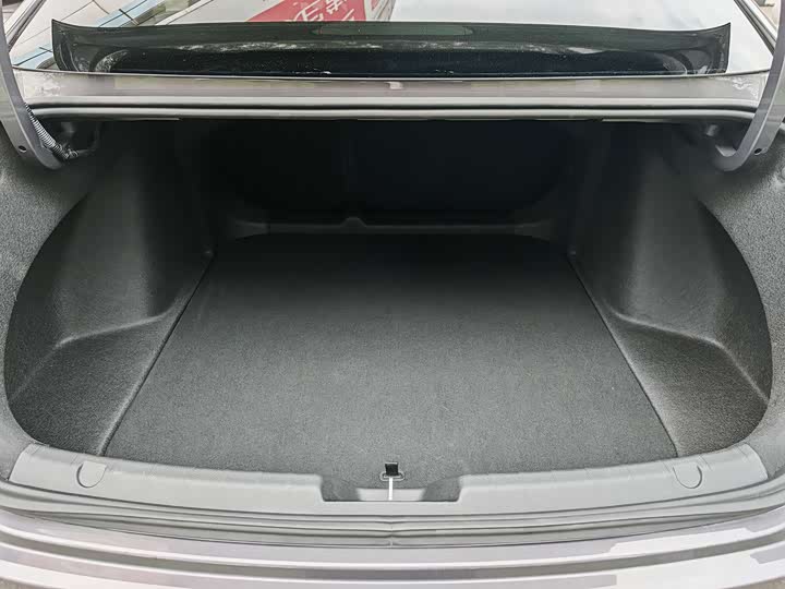 Geely Preface 2025 2025款 东方曜 2.0TD 望月版