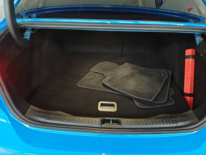 Ford Focus 2022 2022款 三厢 EcoBoost 180 自动ST Line