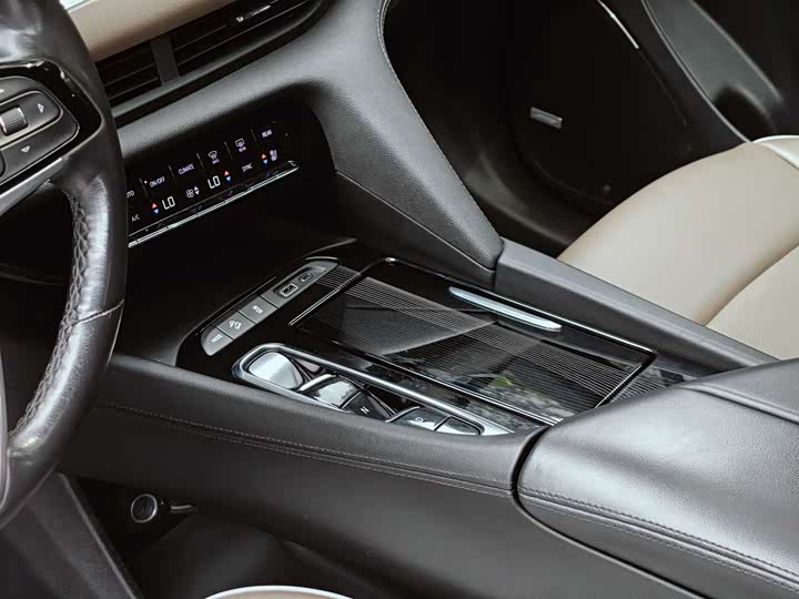 Buick Enclave 2022 2022款 652T 四驱尊享旗舰型 7座