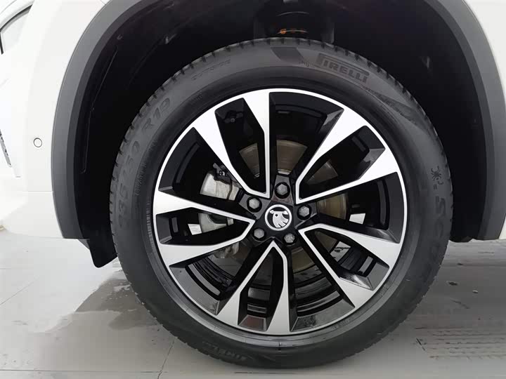Skoda Kodiaq 2022 2022款 TSI330 5座两驱奢享版