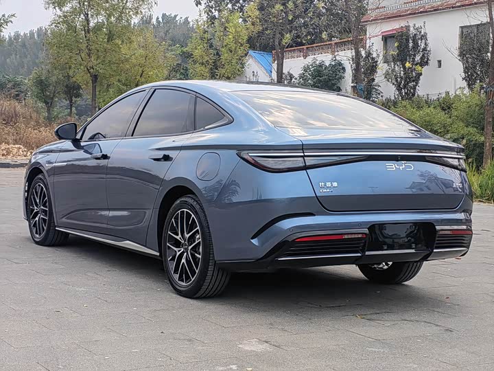 BYD Seal 07 DM-i Hybrid 2025 2025款 DM-i 1.5L 125km 豪华型