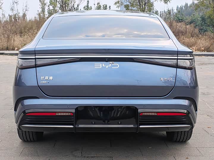 BYD Seal 07 DM-i Hybrid 2025 2025款 DM-i 1.5L 125km 豪华型