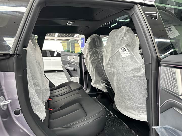 HiPhi Y 2023 2023款 560km 先锋版