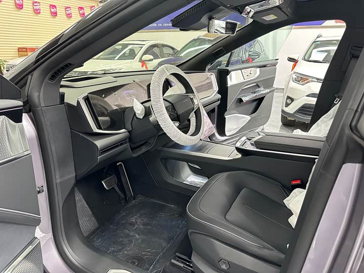 HiPhi Y 2023 2023款 560km 先锋版