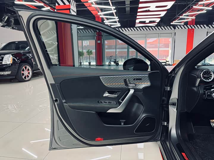 Mercedes-Benz A-Class AMG 2024 2024款 AMG A 45 S 4MATIC+燃擎当道特别版