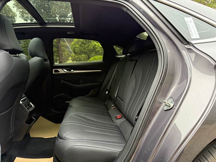 Geely Preface 2025 2025款 东方曜 1.5TD 昆仑版