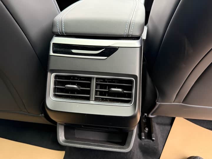 Geely Preface 2025 2025款 东方曜 1.5TD 昆仑版