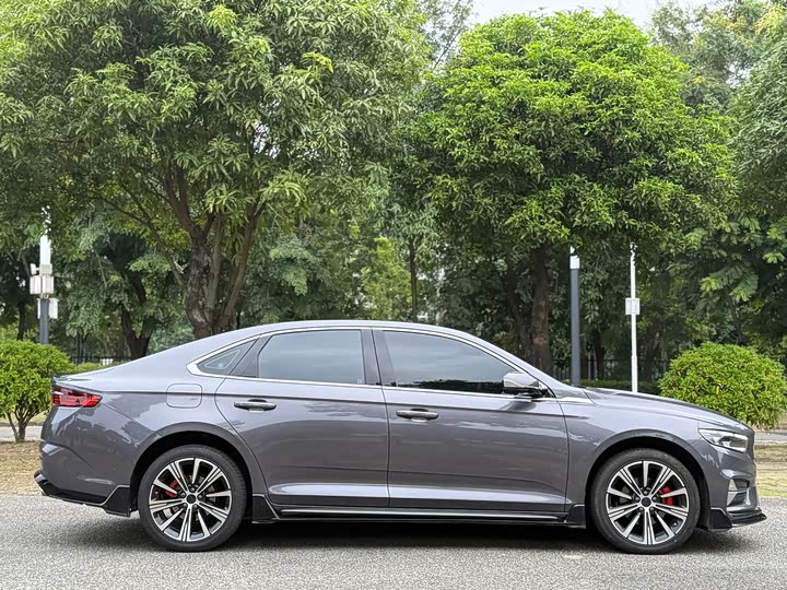 Geely Preface 2025 2025款 东方曜 1.5TD 昆仑版