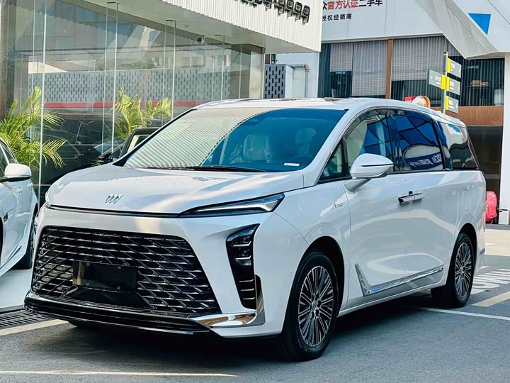 Buick GL8 Hybrid 2024 2024款 陆尊 奢享版 6座