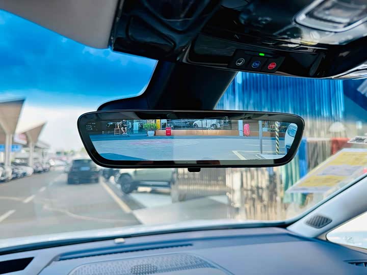 Buick GL8 Hybrid 2024 2024款 陆尊 奢享版 6座