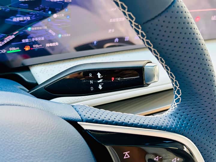 Buick GL8 Hybrid 2024 2024款 陆尊 奢享版 6座