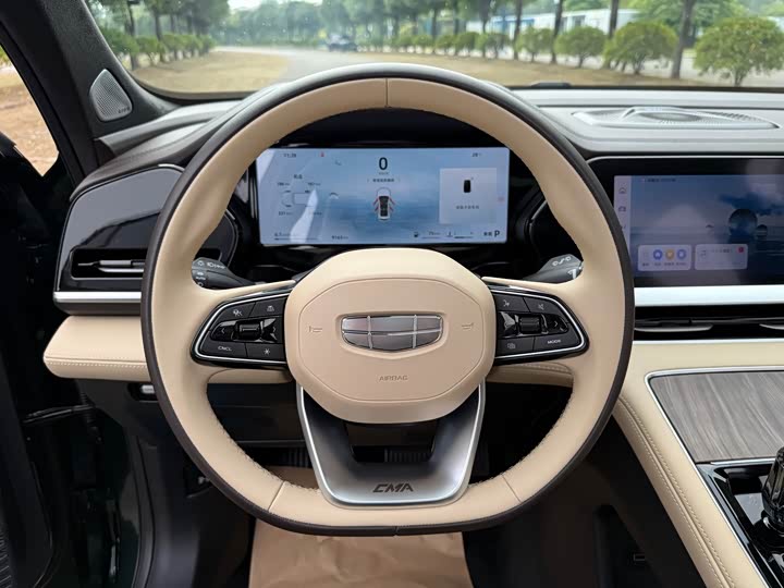 Geely Monjaro 2025 2025款 东方曜 2.0TD 自动四驱望月版
