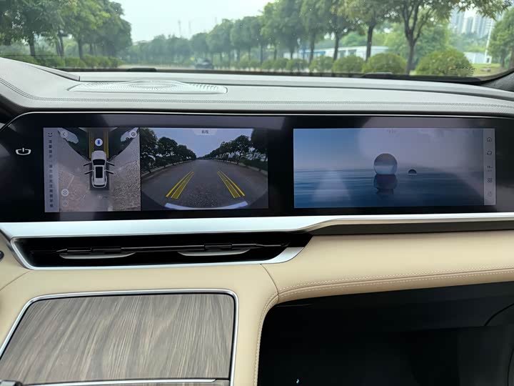 Geely Monjaro 2025 2025款 东方曜 2.0TD 自动四驱望月版