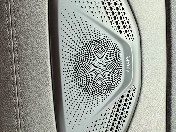 Geely Monjaro 2025 2025款 东方曜 2.0TD 自动四驱望月版