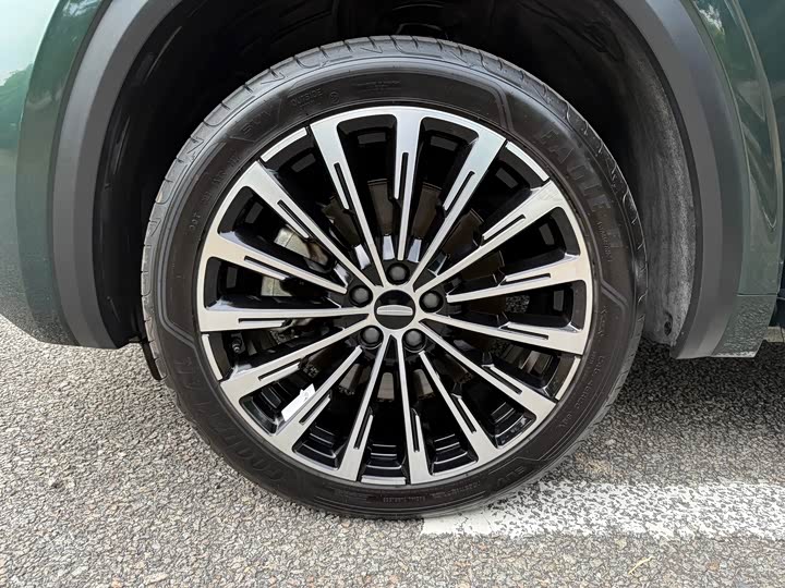 Geely Monjaro 2025 2025款 东方曜 2.0TD 自动四驱望月版