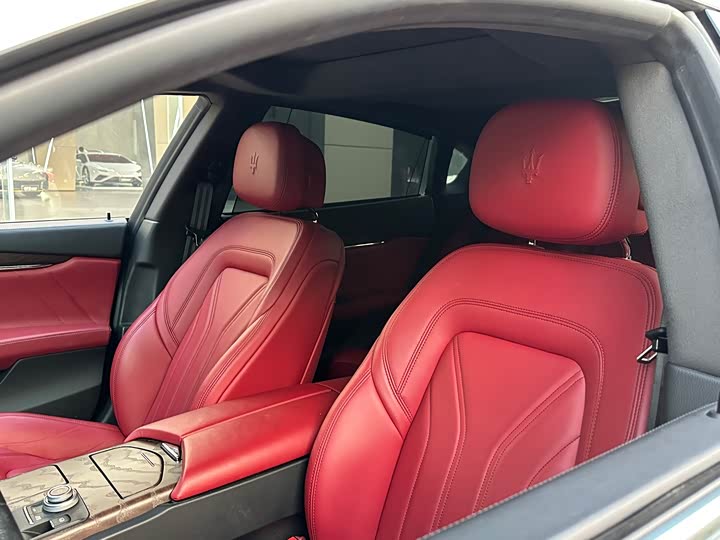 Maserati Quattroporte 2021 2021款 3.0T 标准版