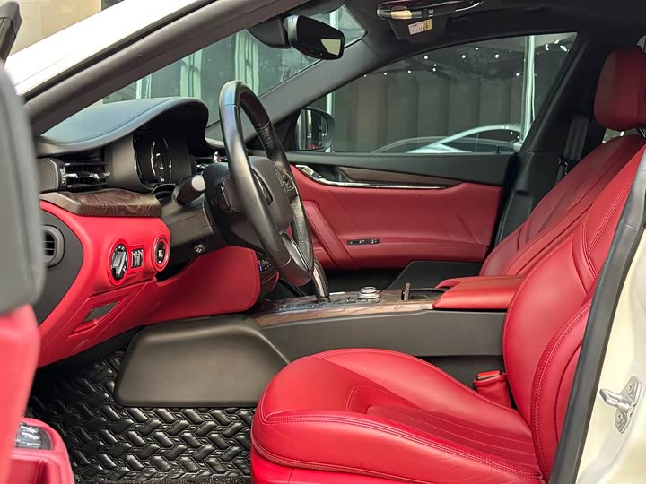 Maserati Quattroporte 2021 2021款 3.0T 标准版