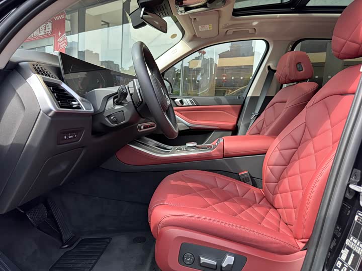 BMW X5 2023 2023款 xDrive 30Li 尊享型M运动曜夜套装