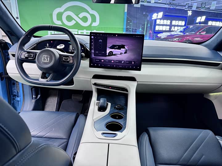 Zeekr 001 2025 2025款 WE版 100kWh 后驱